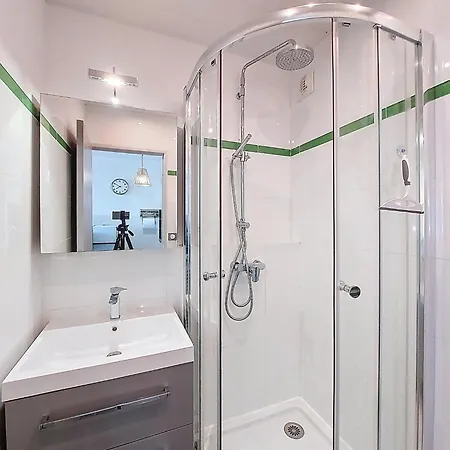 Les Caraibes By Interhome شقة آجد